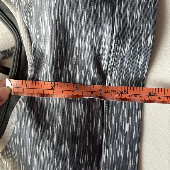 NWT ZYIA ACTIVE Grey & Sage Luxe Strappy Women's Sports Bra - Picture 11 of 11